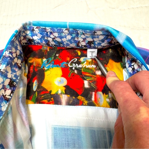 Robert Graham long sleeved button up - Picture 5 of 6